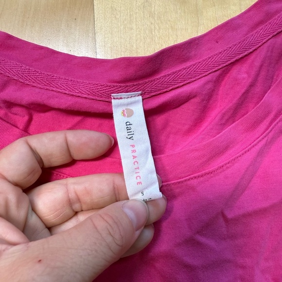 Daily Practice by Anthropologie Everyday Tee
Dress Pink Sz Small - Picture 5 of 6